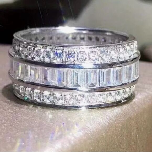 Stunning Silver Crystal Three Band Ring - Picture 5 of 5